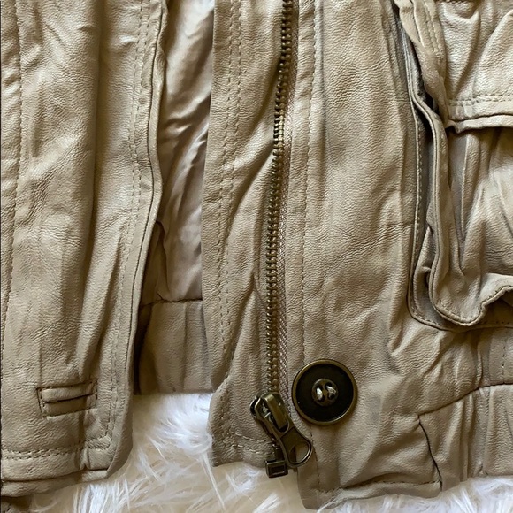 Bar III leather ruched mini jacket in size xs. - Picture 3 of 6